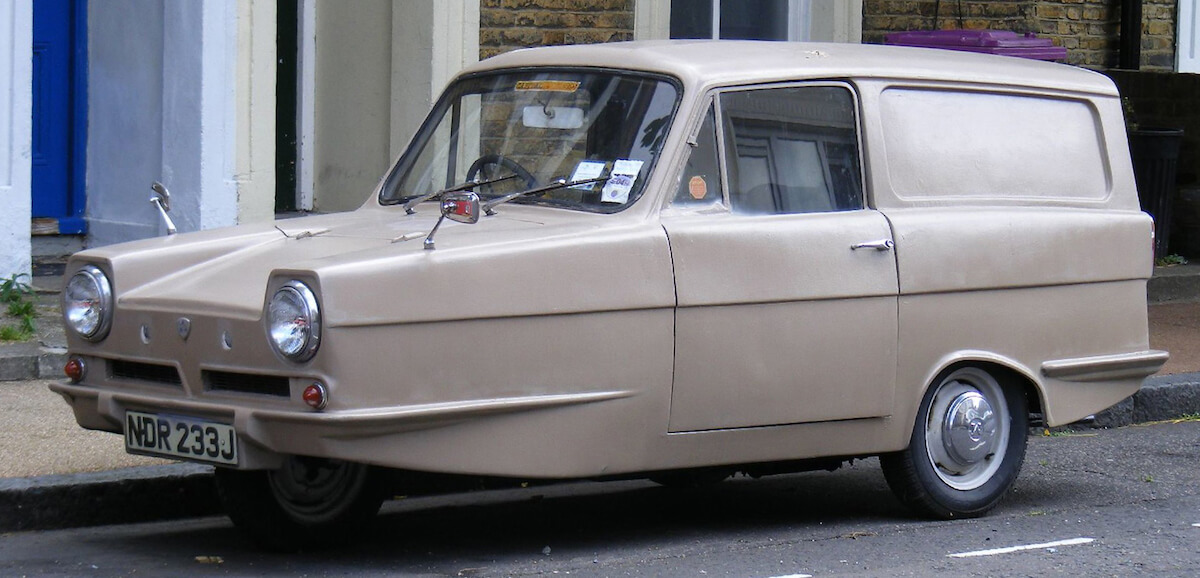 Reliant Robin